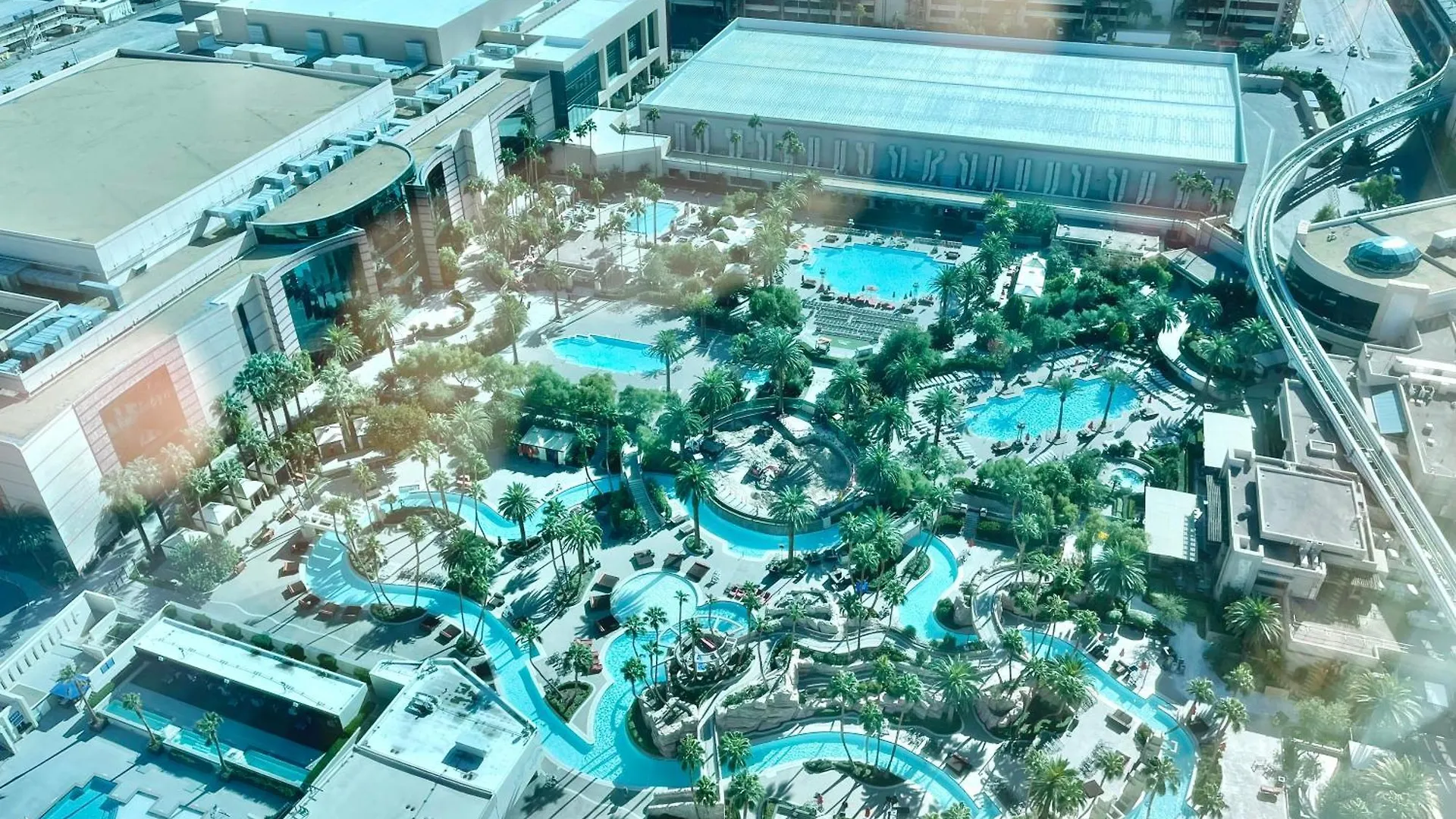 Penthouse Studio Mgm Signature Las Vegas No Resort Fees, 1 Vehicle Free Valet