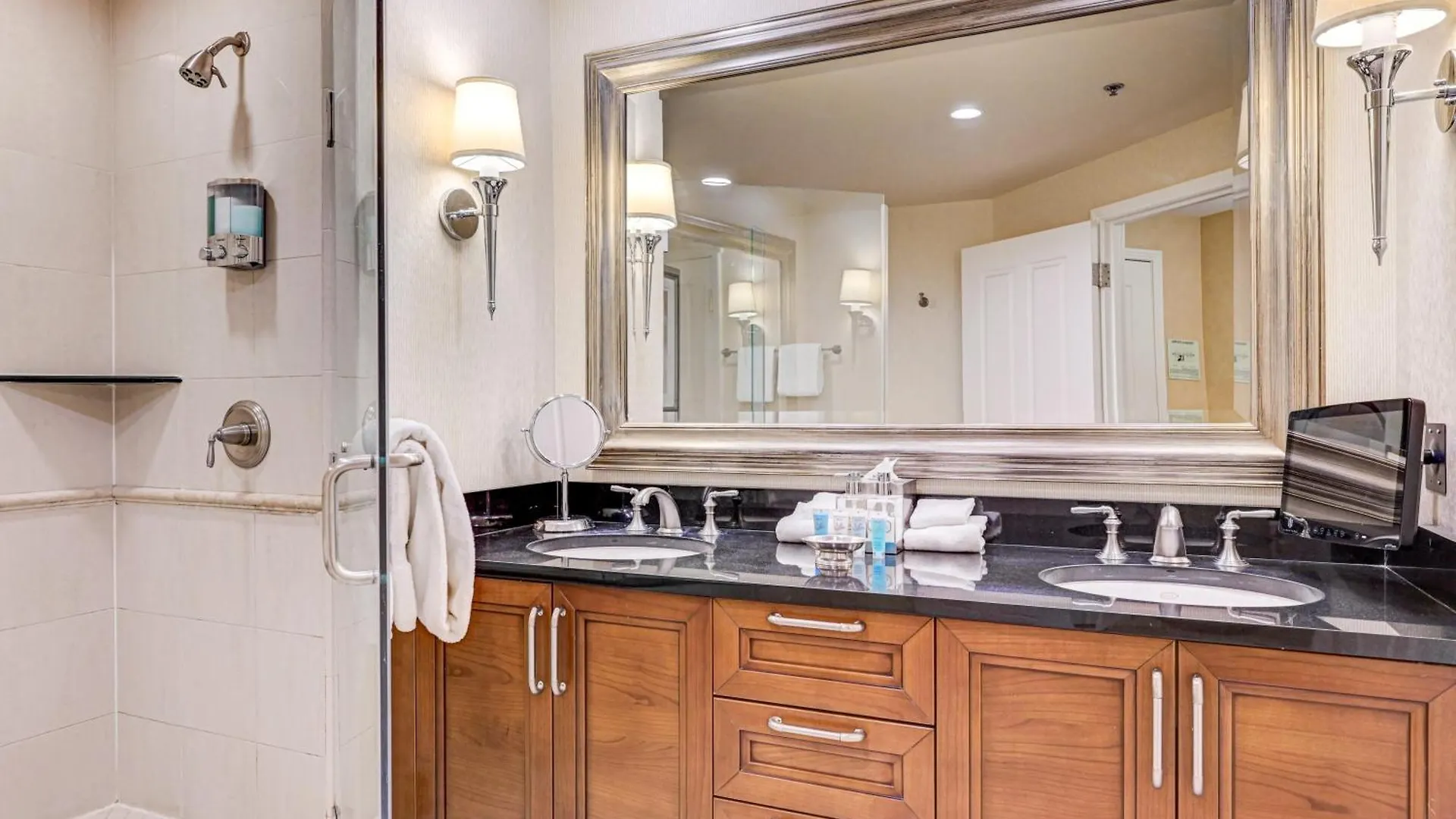 Penthouse Studio Mgm Signature Las Vegas No Resort Fees, 1 Vehicle Free Valet 0*,  США